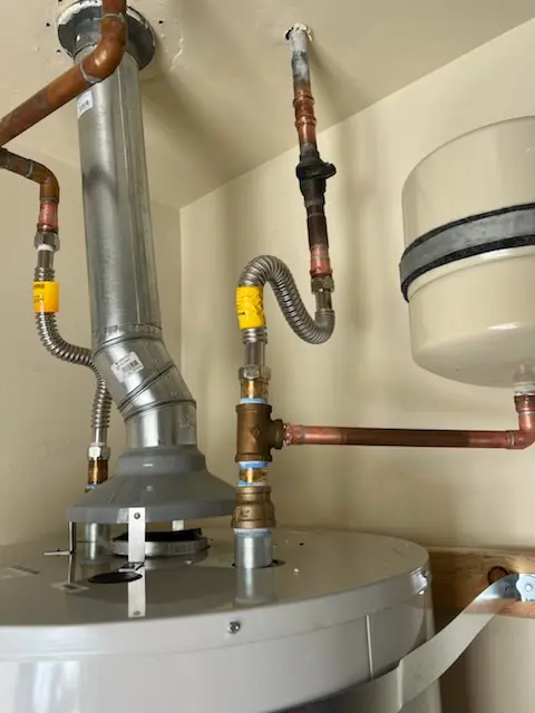 Water heater installation and plumbing repair in Gresham